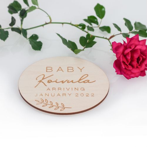 Baby arringing/ arrived - sign with own text