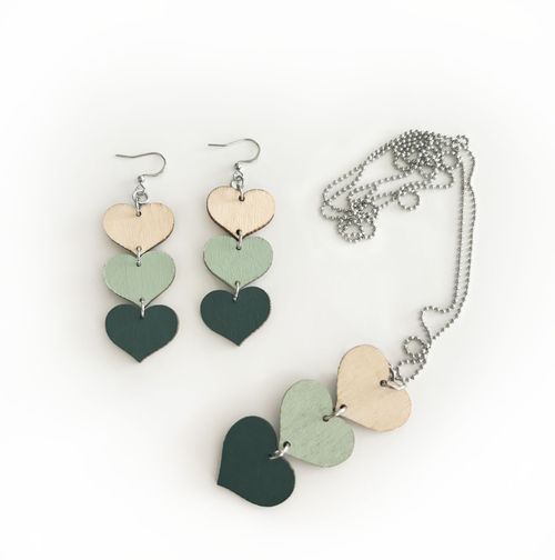 Heart earrings with own colors