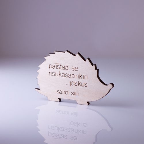 Magnet with text