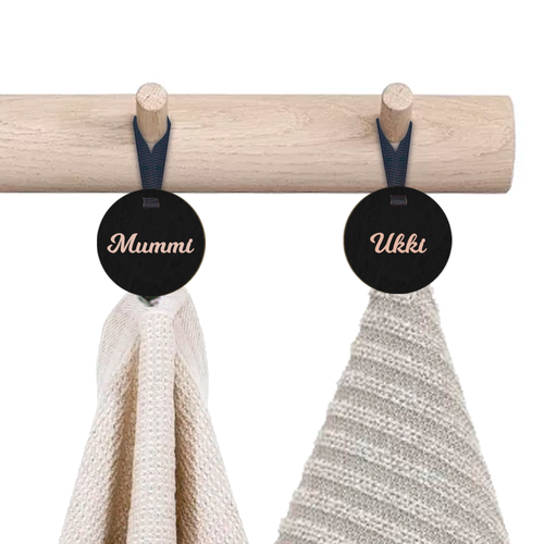 Wooden towel holders with own text